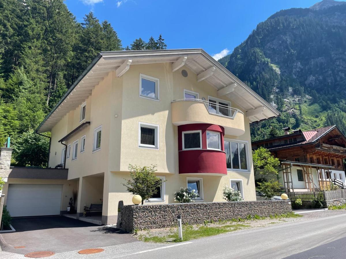 Kallis Appartement Mayrhofen Bagian luar foto