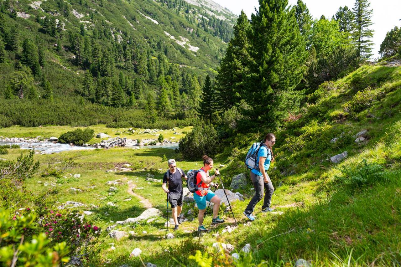 Kallis Appartement Mayrhofen Bagian luar foto