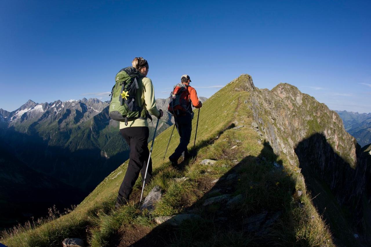 Kallis Appartement Mayrhofen Bagian luar foto